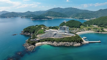 sol beach namhae