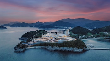sol beach namhae