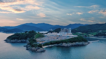 sol beach namhae