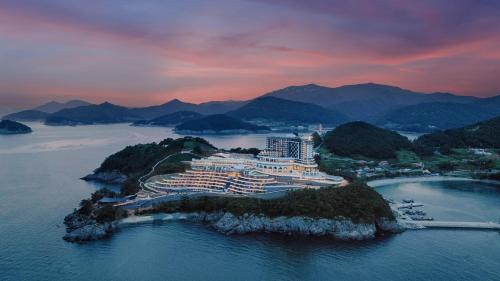 sol beach namhae