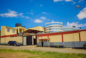 jacaranda luxury suites