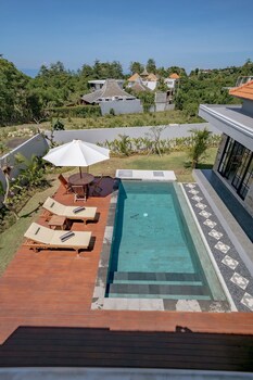 the lotus villa uluwatu