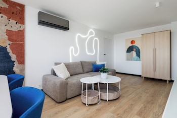 loft by kairos apartments
