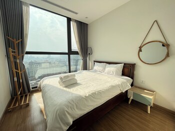 vinhome sky lake sunhometel