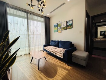 vinhome sky lake sunhometel