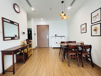 vinhome sky lake sunhometel