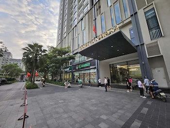 Vinhome Sky Lake-Sunhometel,,4 star