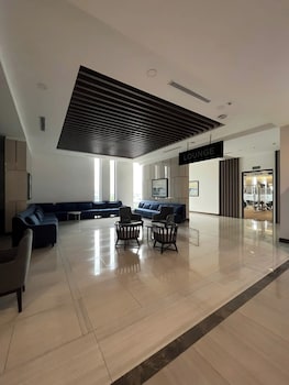 vinhome sky lake sunhometel