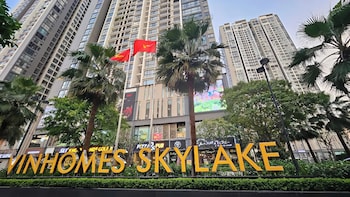 vinhome sky lake sunhometel