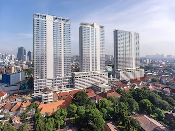 genius jakarta menteng park luxury apt