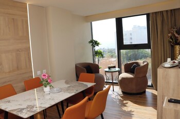 ailana hotel