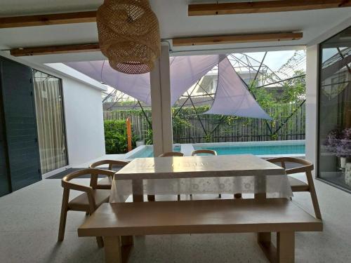 the ten poolvilla huahin