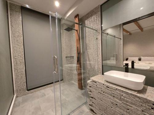 the ten poolvilla huahin