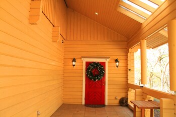 sinoyado niji hostel