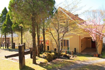sinoyado niji hostel