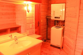 sinoyado niji hostel