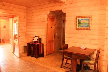 sinoyado niji hostel