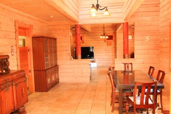 sinoyado niji hostel