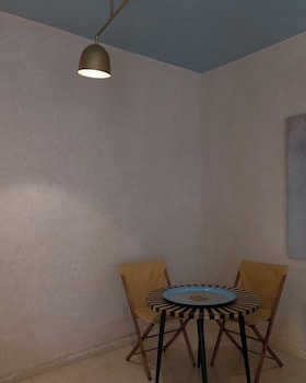 Riad Romeo,Rue Riad Zitoun El Jdid, Derb Tbib,4 star