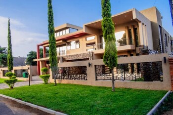 escapade lux guesthouse