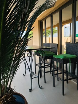 escapade lux guesthouse