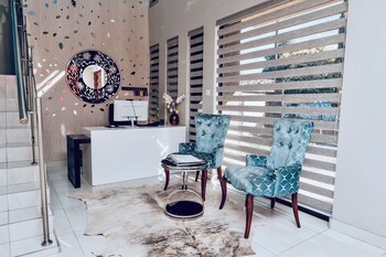 escapade lux guesthouse