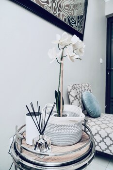 escapade lux guesthouse