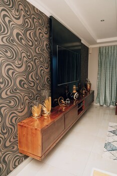 Escapade Lux Guesthouse,,5 star