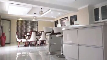 escapade lux guesthouse