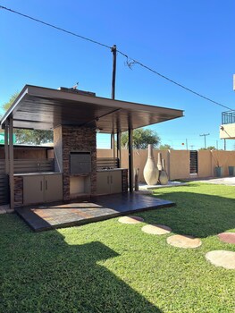 escapade lux guesthouse