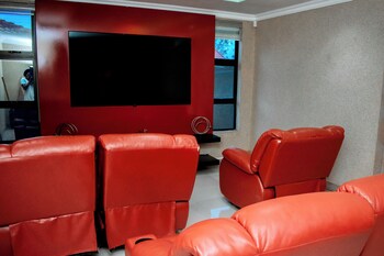 escapade lux guesthouse