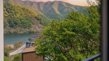 gapyeong laonjena pool villa