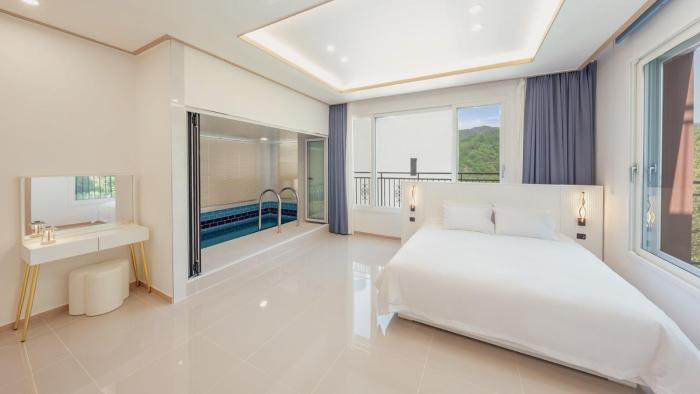 gapyeong laonjena pool villa