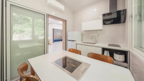 gapyeong laonjena pool villa