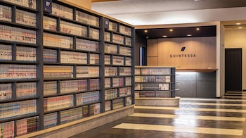 Quintessa Hotel Fukuoka Watanabedori Comic&Books,2-6-23 Kiyokawa, Chuo-Ku,2 star