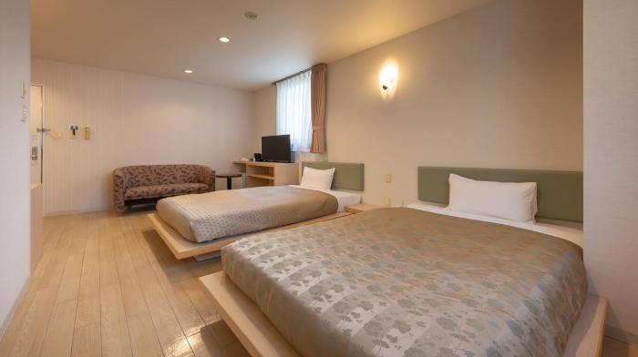 quintessa hotel fukuoka watanabedori comicandbooks