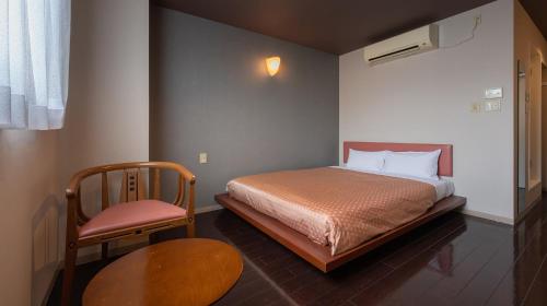 quintessa hotel fukuoka watanabedori comicandbooks