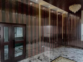 Capital Tower - Apartments And Services,,3 star