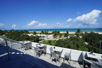 Private Apartment At The Congress,,4 star