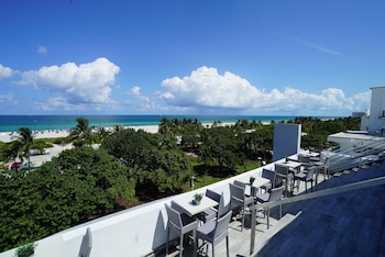 Private Apartment At The Congress,,4 star