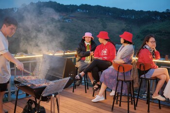 mountain nest villa dalat bbq camping