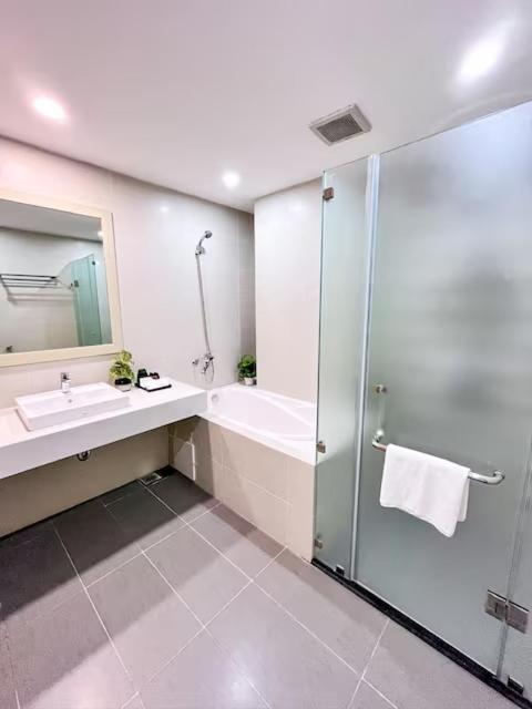 the setai apartments linh lang by xoi residences