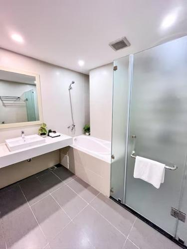 the setai apartments linh lang by xoi residences