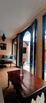 Riad Sarsavti,,3 star
