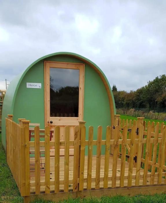 green dragon and kitchen pod sleeps 2 and parking