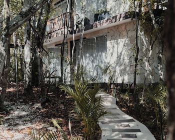 Tulum Jungle Villa Tierra,,3 star