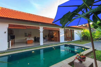 maha ubud villa