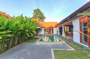 maha ubud villa