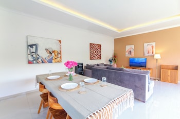 maha ubud villa