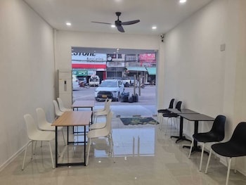 Lunar Hostel,,2 star